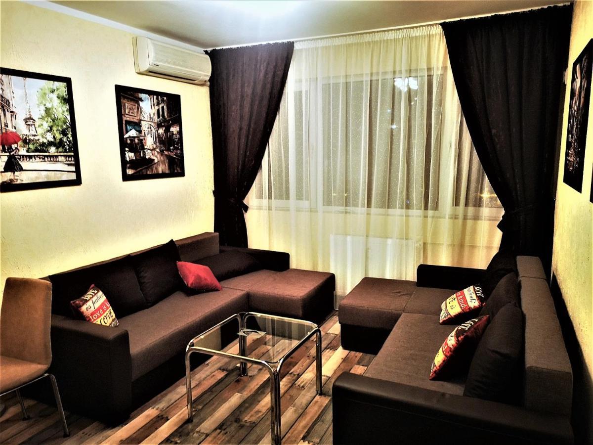 Apartament Anca Bukares Bagian luar foto