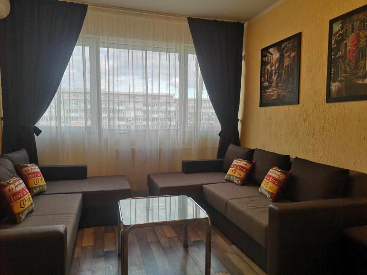 Apartament Anca Bukares Bagian luar foto